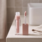 Maybelline Lifter Gloss, Hydrating Lip Gloss with Hyaluronic Acid, Ice, Pink Neutral, 0.18 Ounce